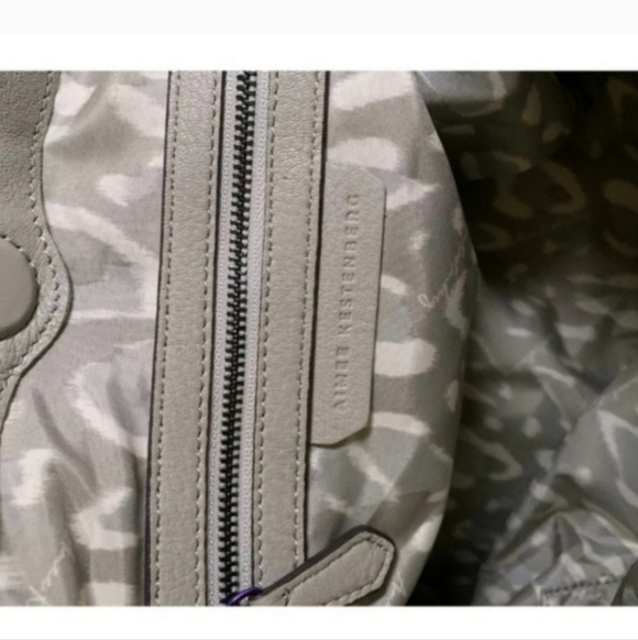 🍂WOW!Rare Aimee Kestenberg Handbag Gray Leathr Shouldr Hobo Bag Purse oil slick - Picture 6 of 10